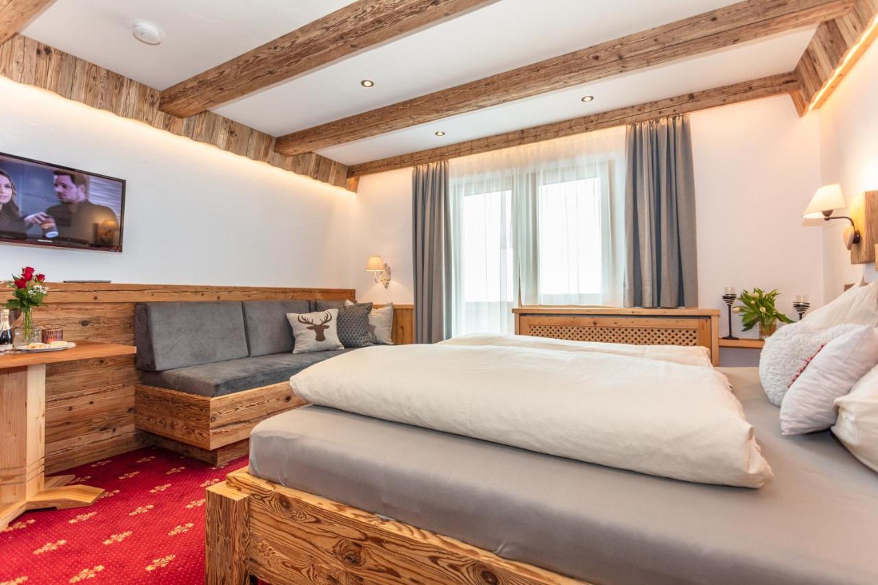 Pension Berghof Maria Alm am Steinernen Meer Bagian luar foto